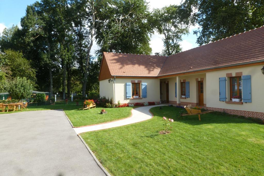 Les Charmilles Bed & Breakfast Auchy-la-Montagne Exterior photo